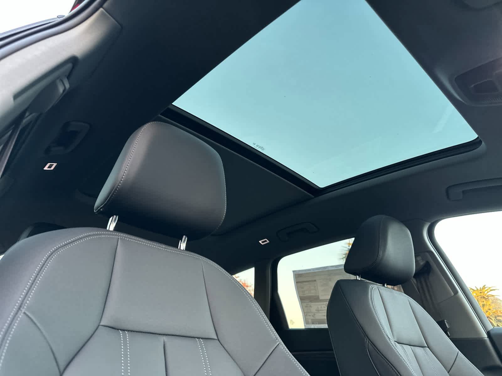 New 2025 Audi Q6 e-tron Premium AWD/4WD image 17