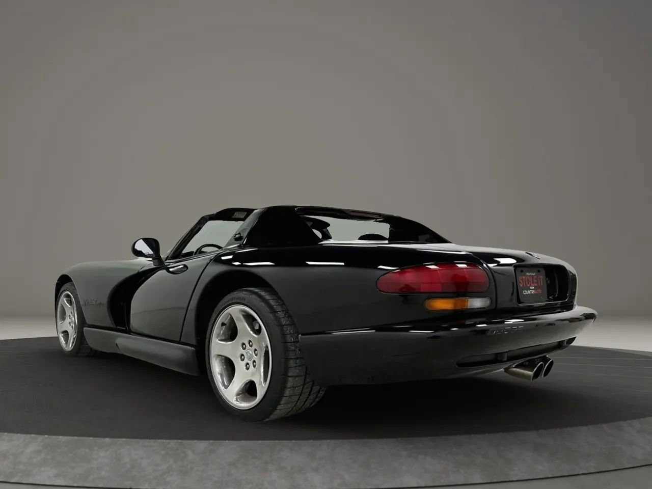 Used 2000 Dodge Viper RT/10 RWD image 3