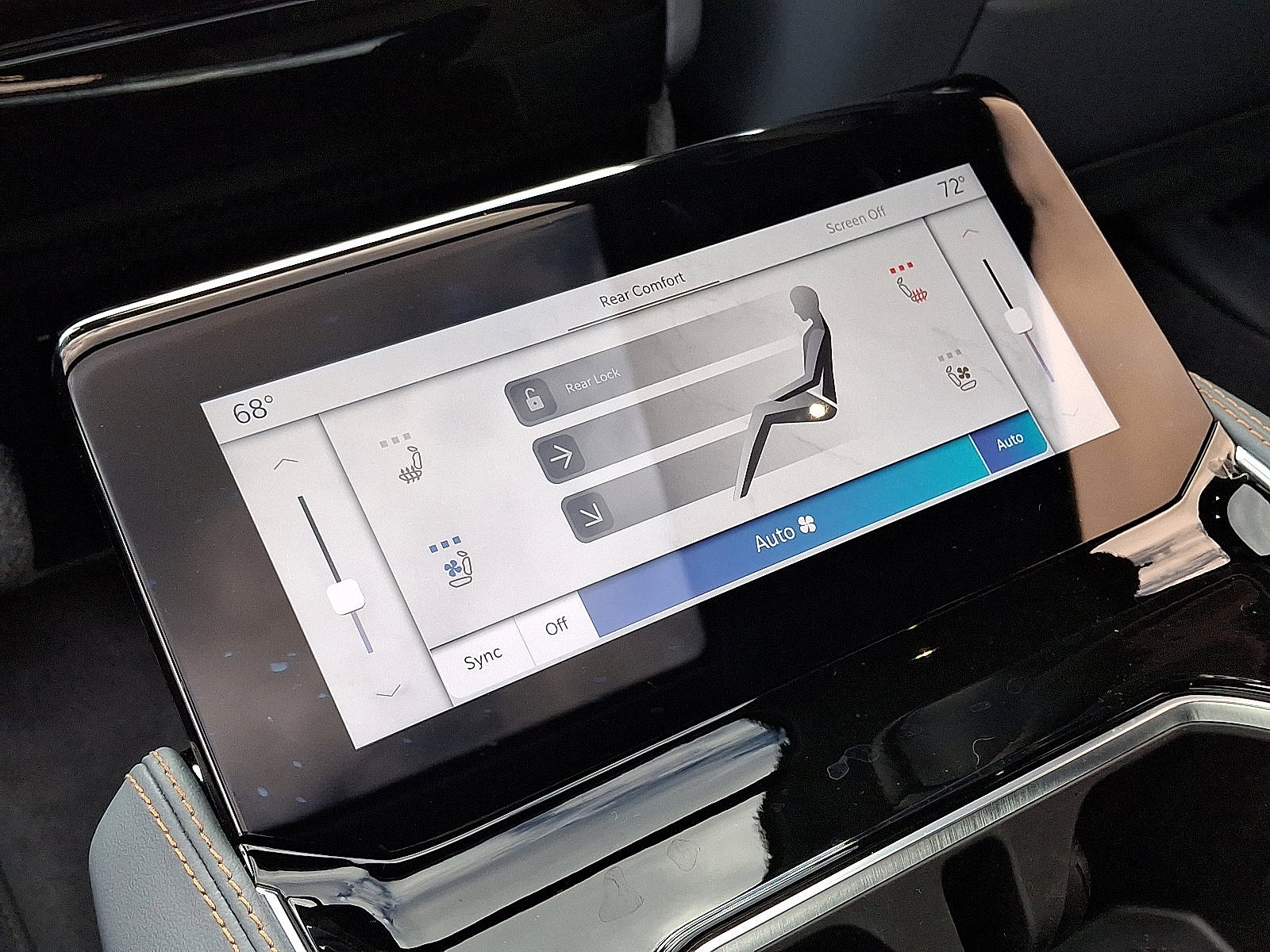 Used 2024 Jeep Grand Wagoneer Series III image 12