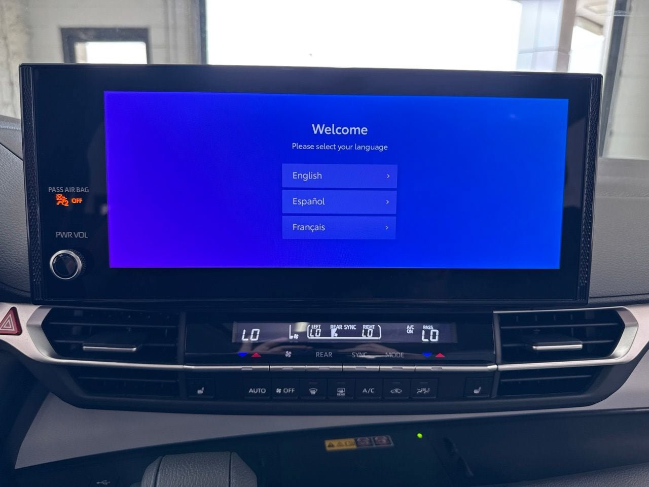 Used 2026 Toyota Sienna XLE FWD image 26