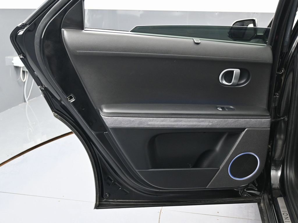 Used 2024 Hyundai Ioniq 5 Limited image 41