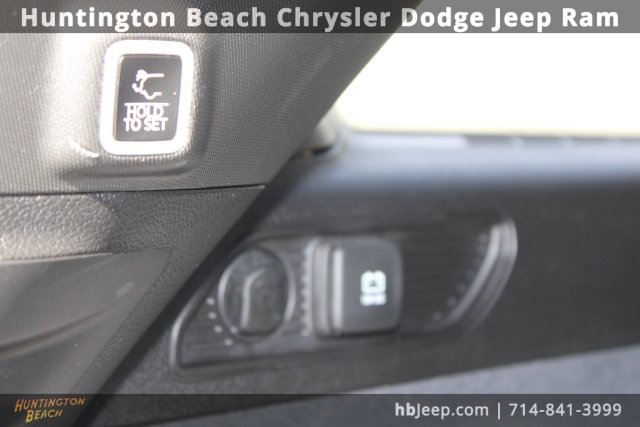 Used 2023 Jeep Grand Cherokee Trailhawk image 45
