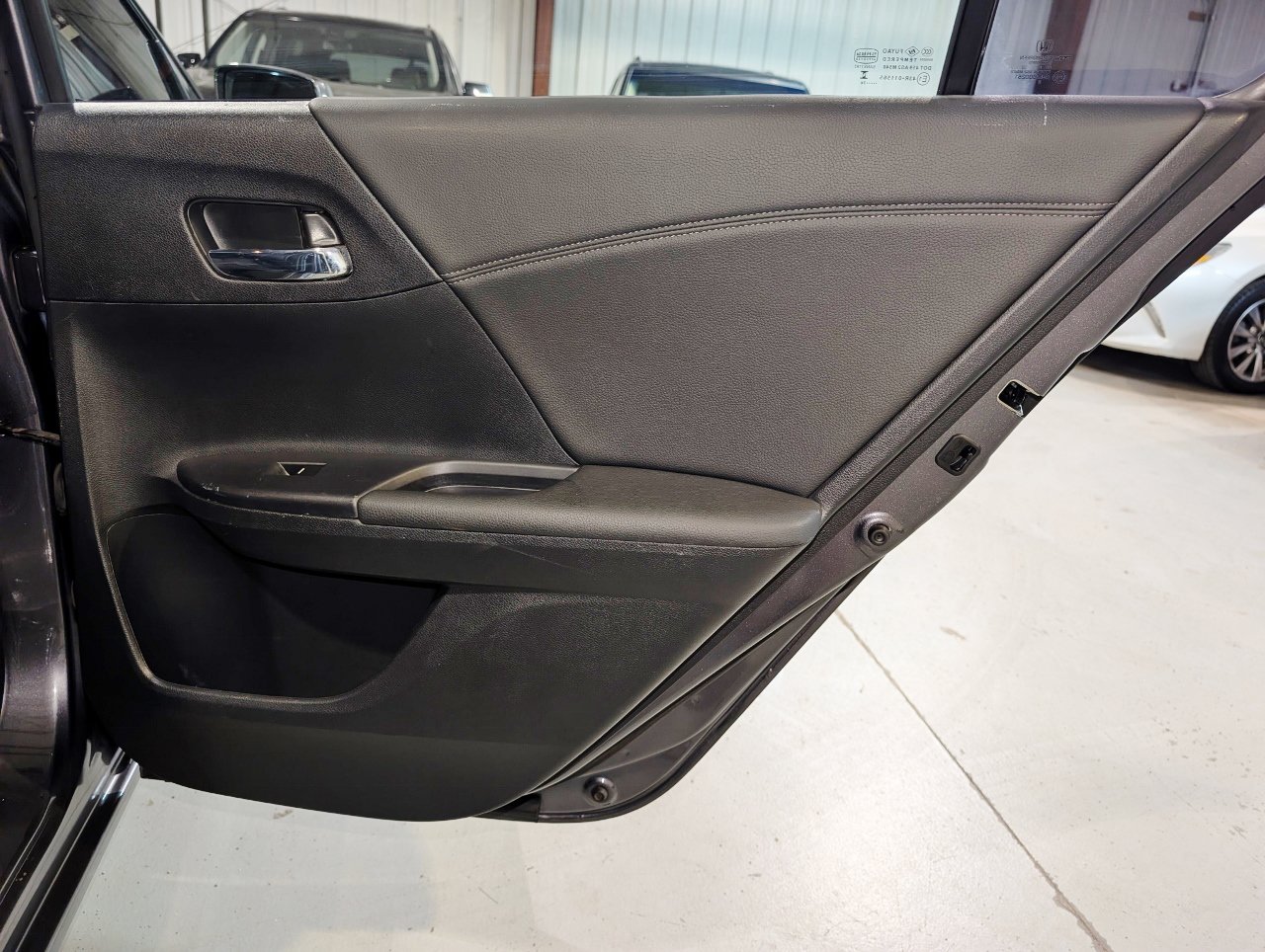 Used 2016 Honda Accord EX-L image 22