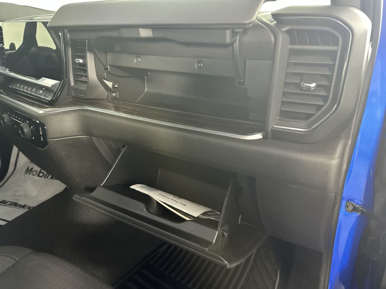 Used 2026 Chevrolet Silverado 1500 RST AWD/4WD image 27