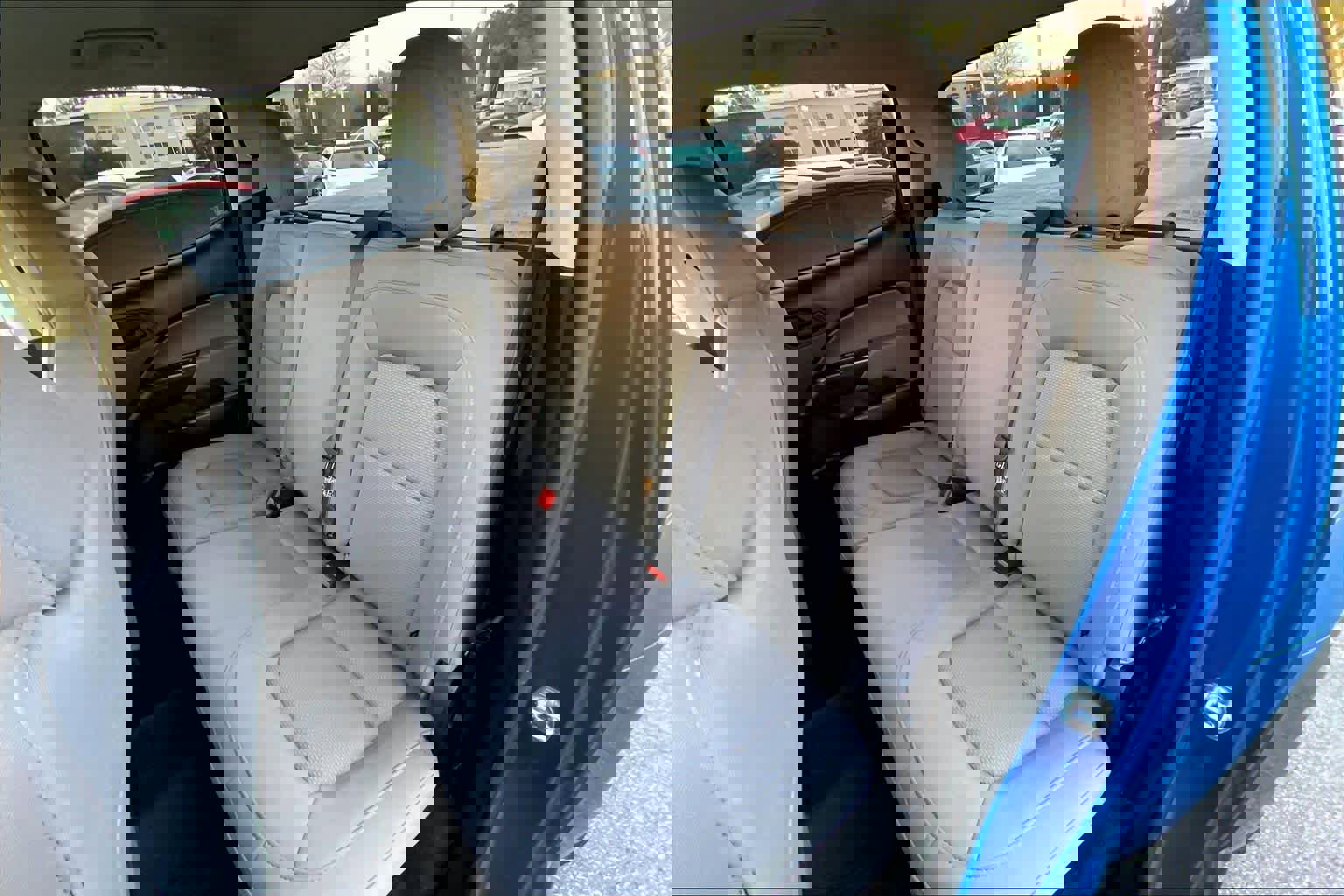 Used 2022 Chevrolet Colorado W/T w/ Custom Special Edition image 20