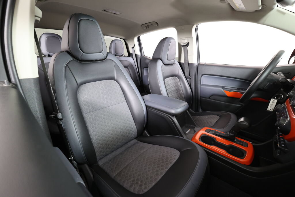 Used 2020 Chevrolet Colorado Z71 AWD/4WD image 24