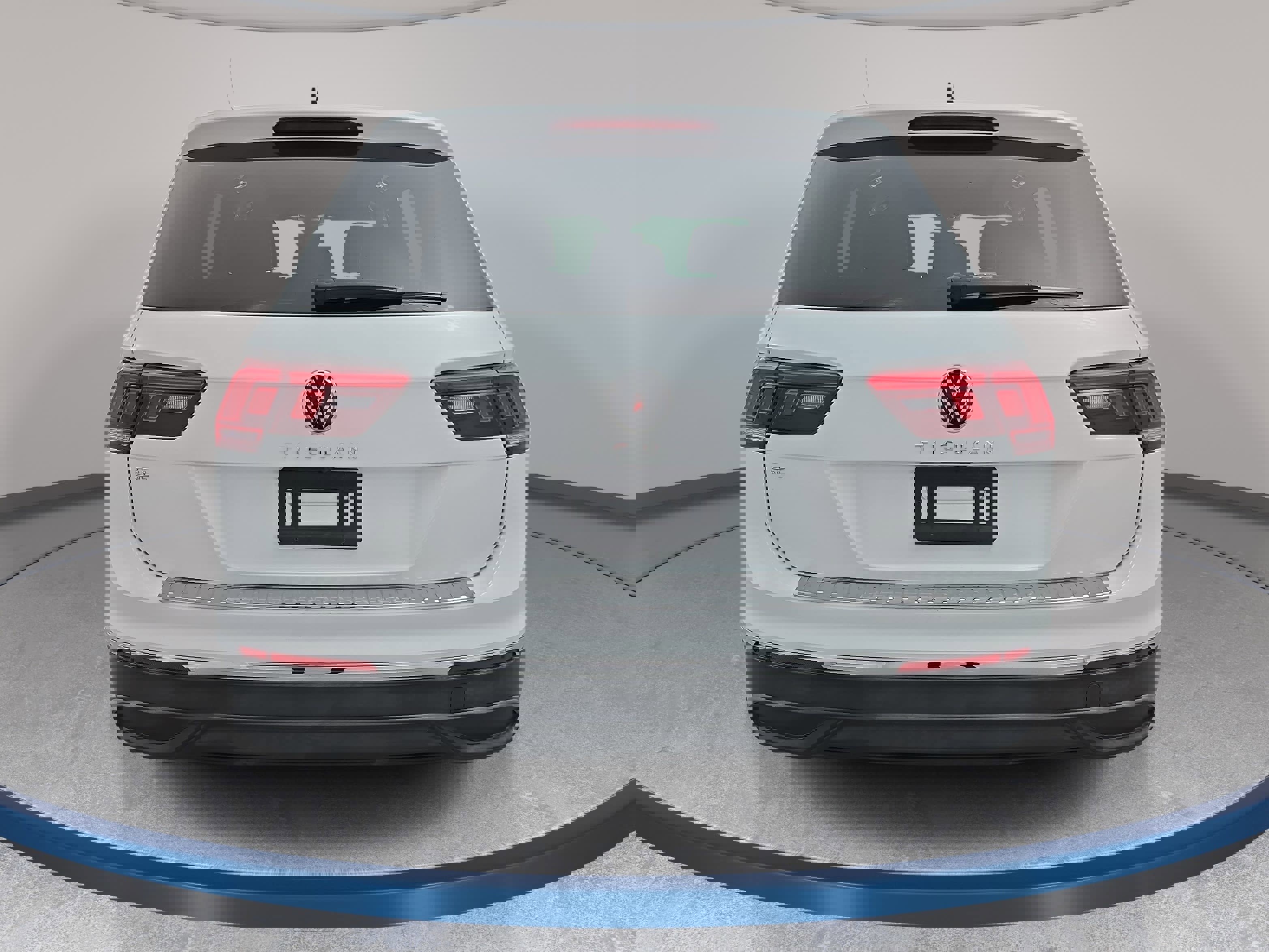 Certified 2023 Volkswagen Tiguan SE w/ Panoramic Sunroof Package image 6