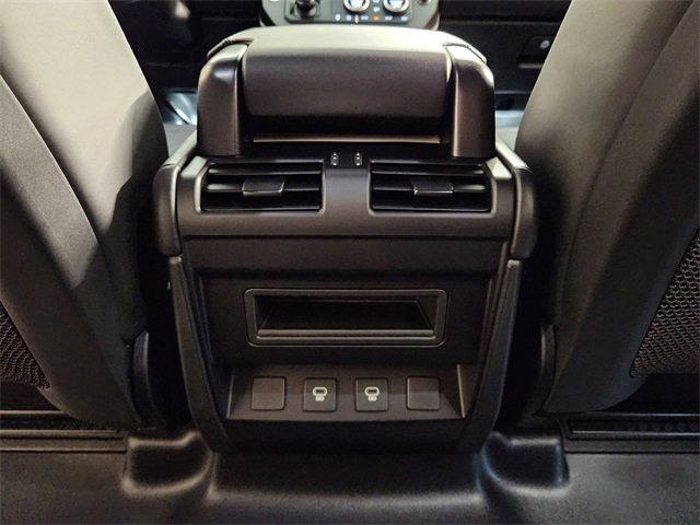 Used 2025 Land Rover Defender 110 S image 31
