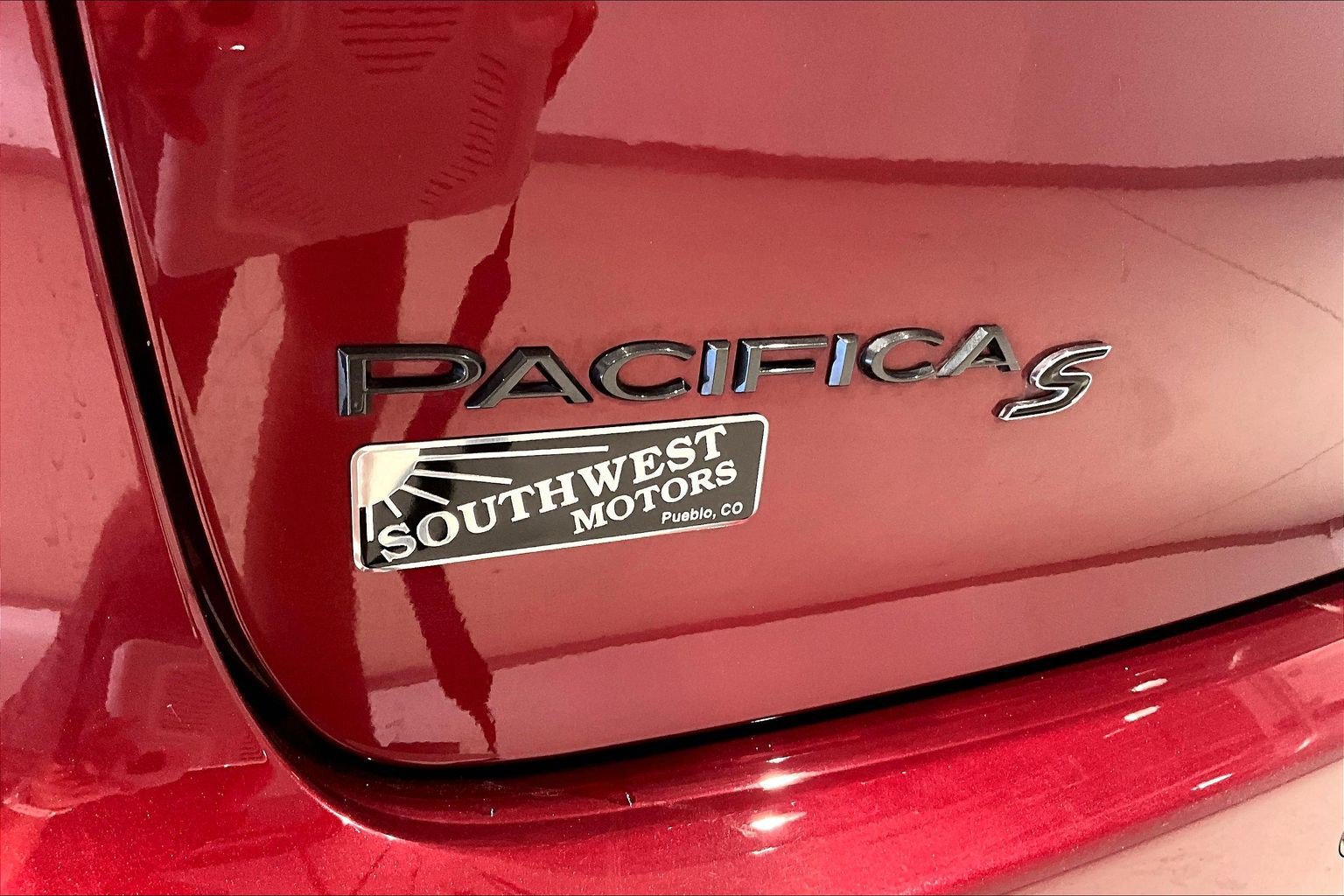Used 2020 Chrysler Pacifica Limited w/ Advanced Safetytec Group FWD image 25