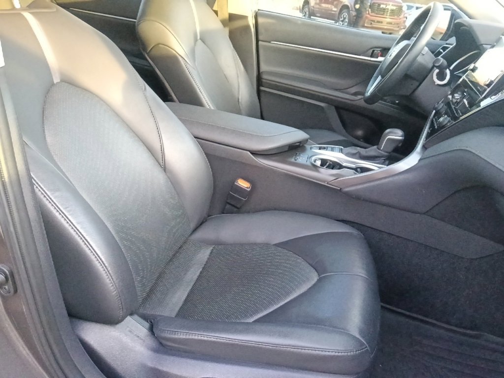 Used 2024 Toyota Camry XLE image 29