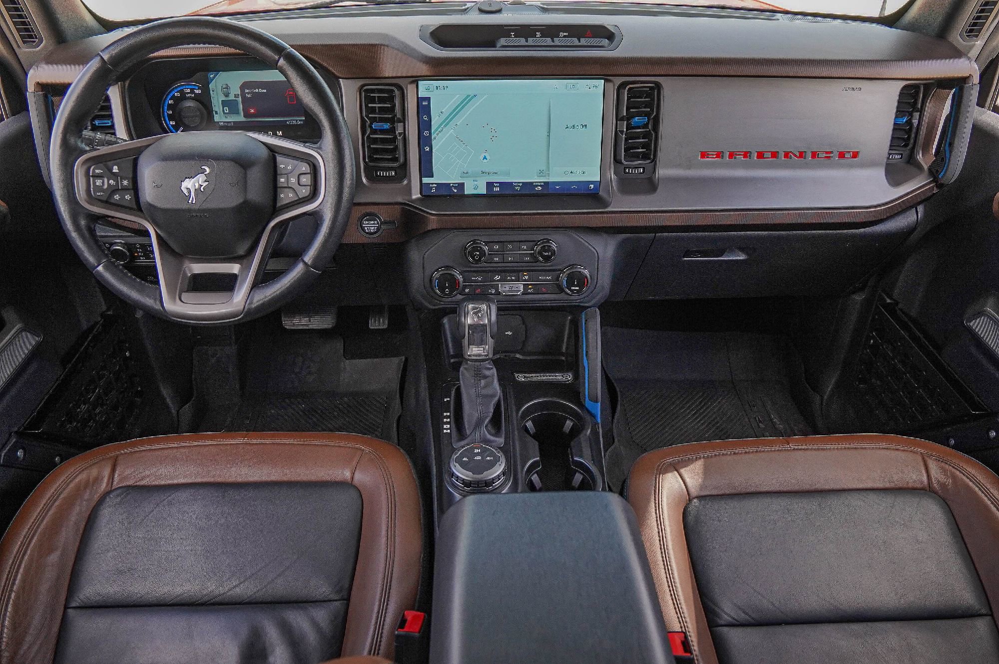 Used 2022 Ford Bronco Outer Banks image 26