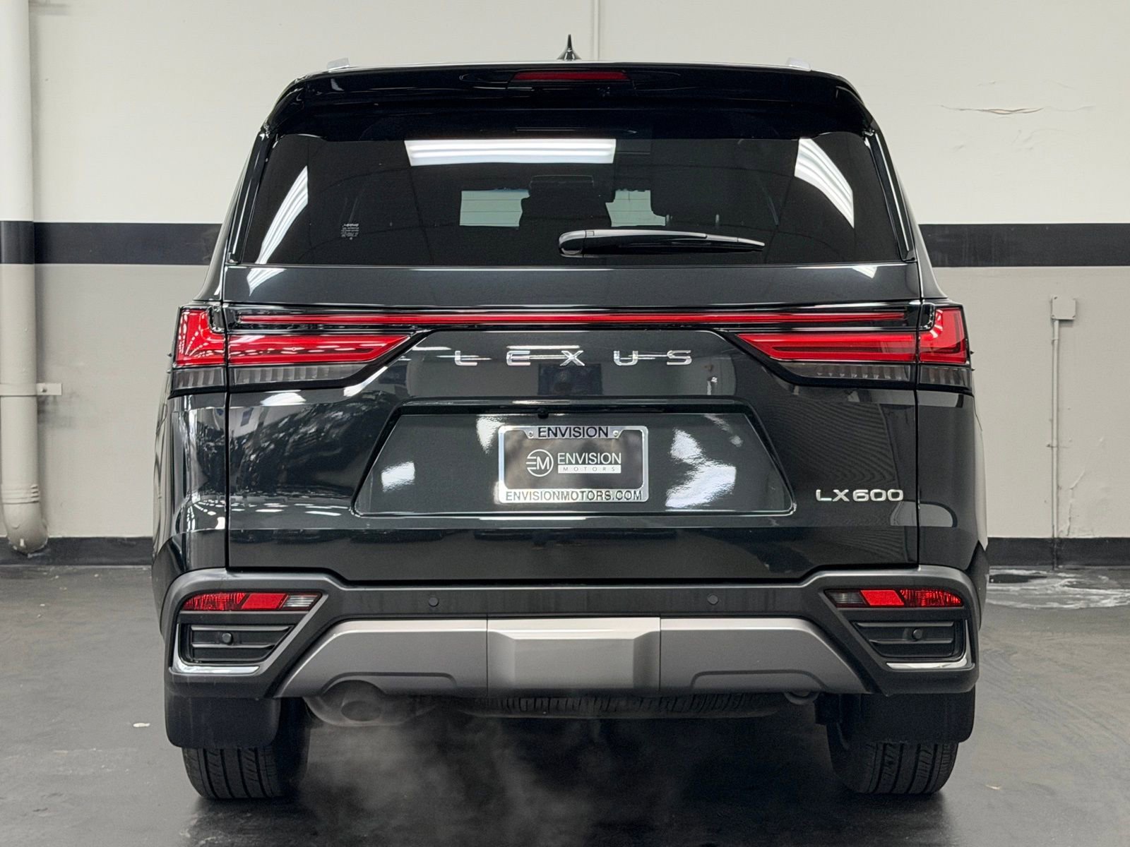 Used 2024 Lexus LX 600 4WD w/ Interior Upgrade Package image 11