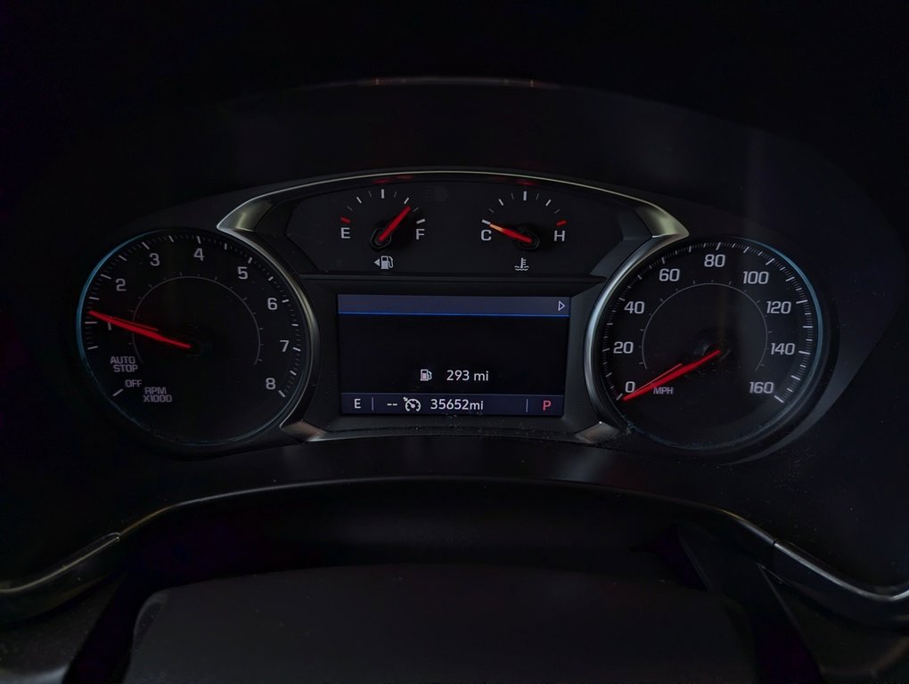 Used 2023 Chevrolet Equinox RS w/ RS Leather Package image 2