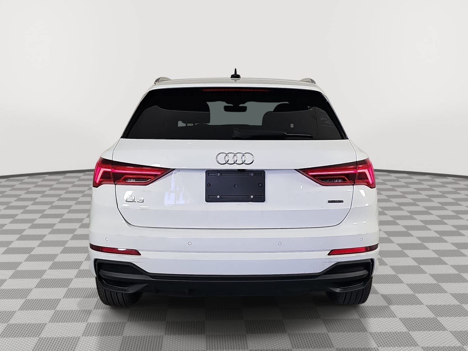 Used 2025 Audi Q3 2.0T Premium w/ Convenience Package AWD/4WD image 7