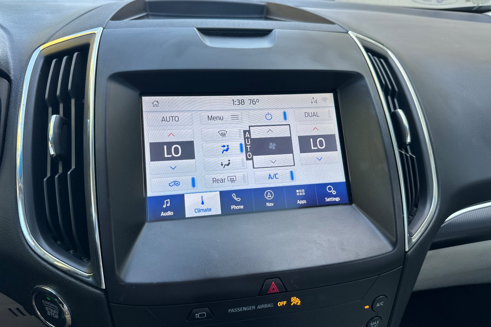 Used 2020 Ford Edge Titanium w/ Equipment Group 301A FWD image 27