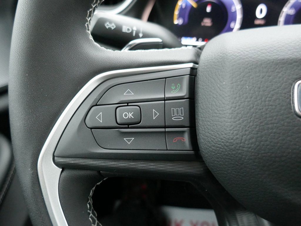 New 2025 Jeep Grand Cherokee Laredo X image 16