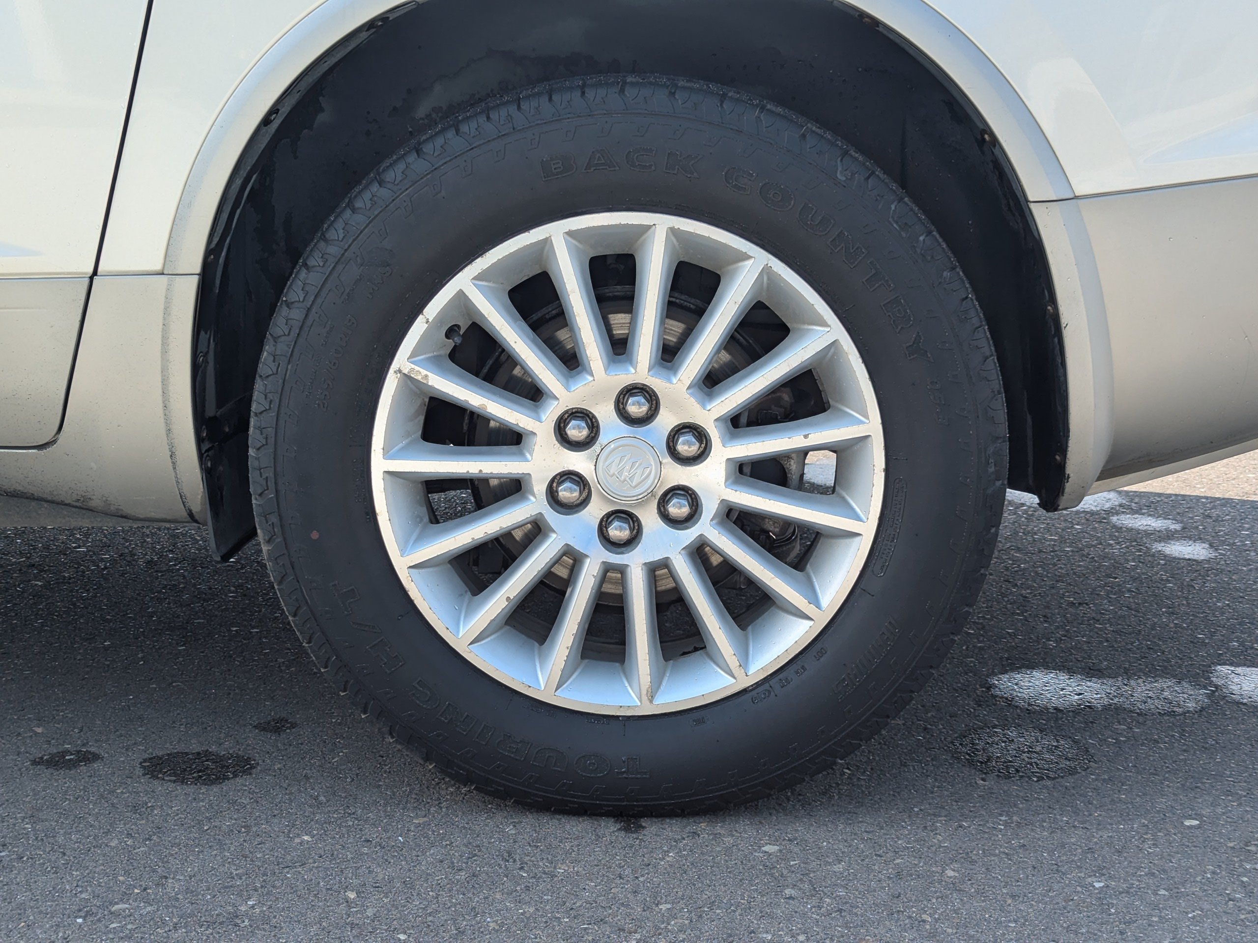 Used 2011 Buick Enclave CXL AWD/4WD image 47
