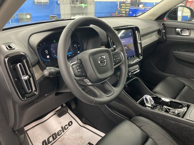 Used 2023 Volvo XC40 B5 Plus w/ Driver Assist Package image 14