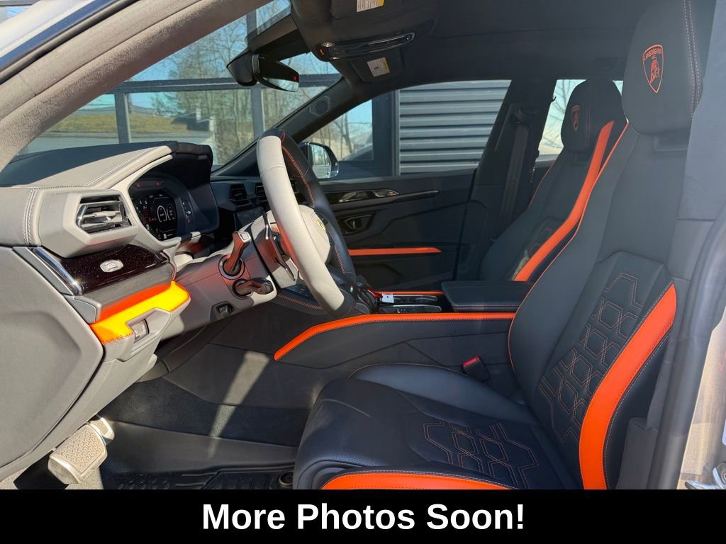 Used 2025 Lamborghini Urus SE image 4