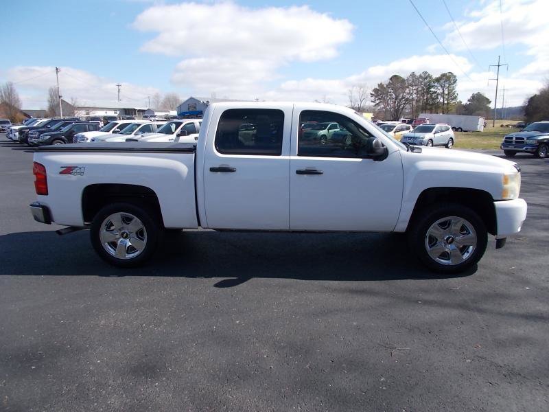 Used 2011 Chevrolet Silverado 1500 LT w/ All-Star Edition AWD/4WD image 12