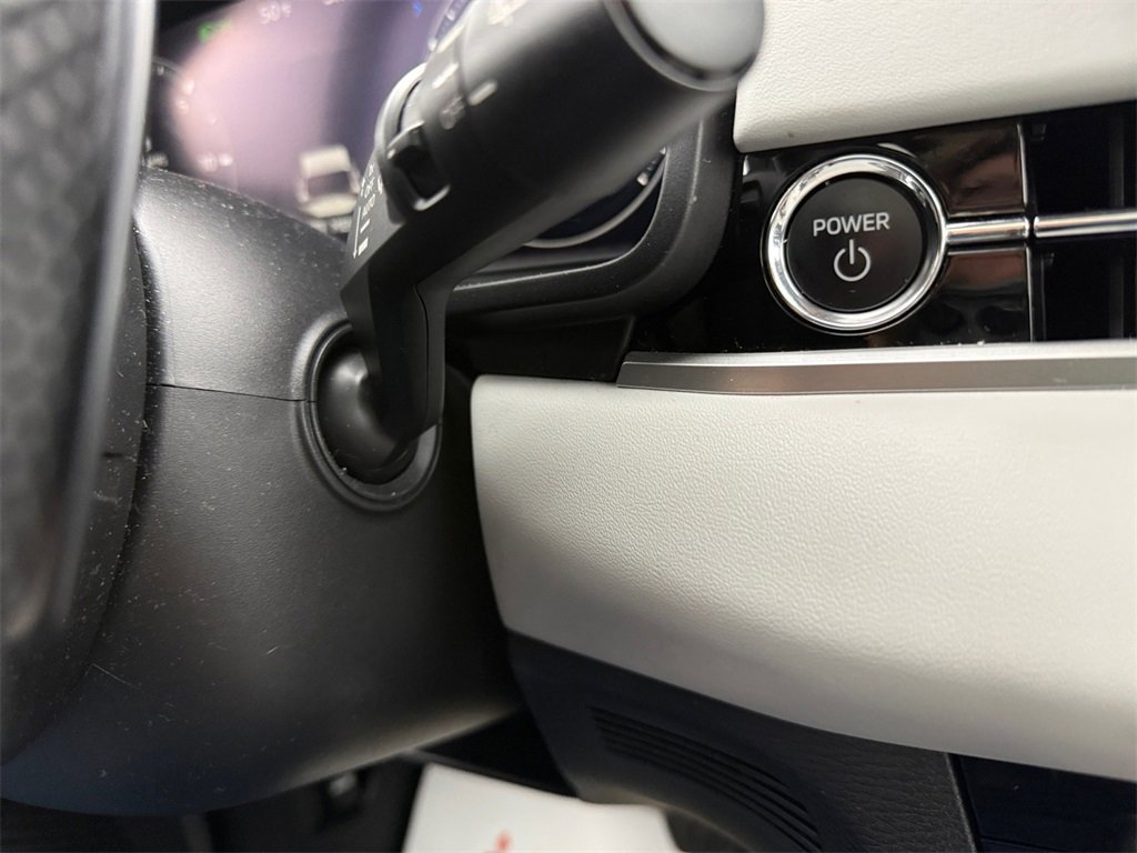 Used 2023 Mitsubishi Outlander SEL image 31