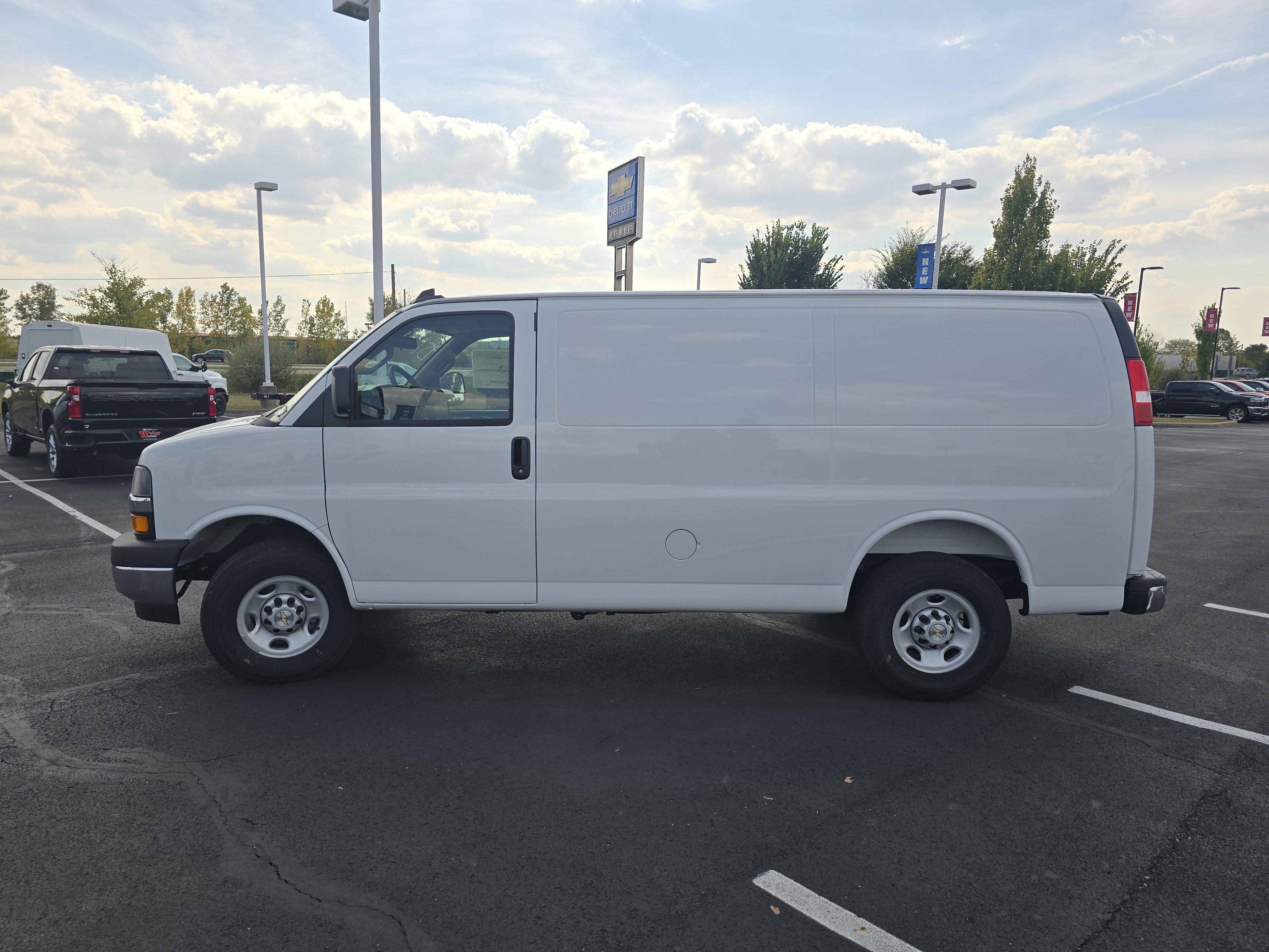 New 2025 Chevrolet Express 2500 w/ Driver Convenience Package image 9