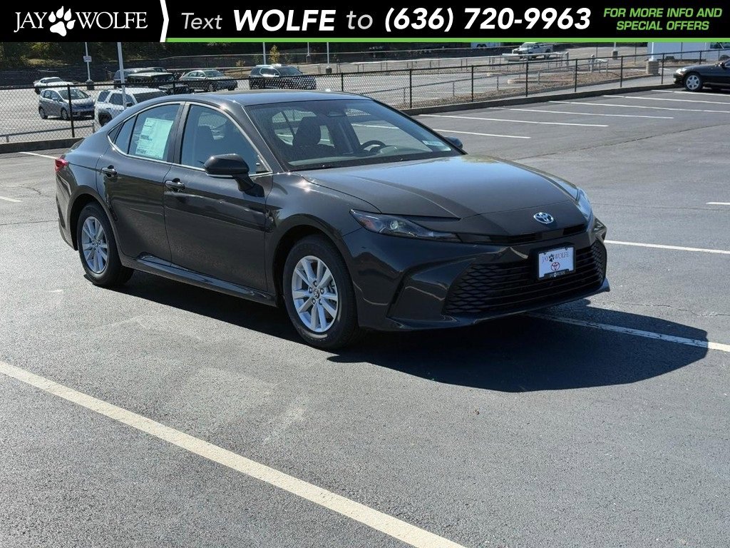 New 2026 Toyota Camry LE video 1