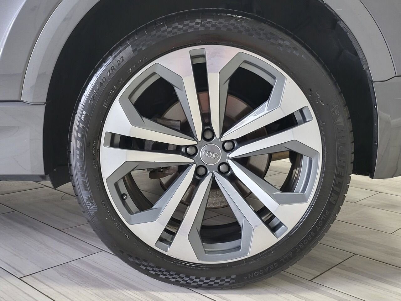 Used 2019 Audi Q8 Premium Plus AWD/4WD image 8
