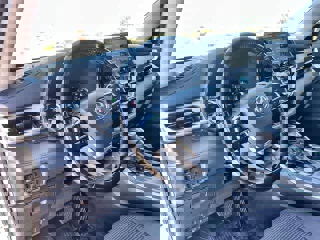 Used 2022 Toyota Highlander LE image 15