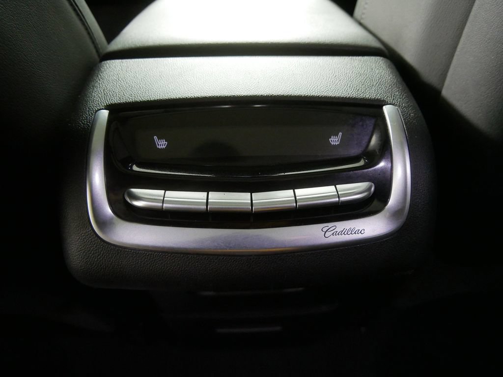 Used 2024 Cadillac XT6 Sport w/ Technology Package AWD/4WD image 22