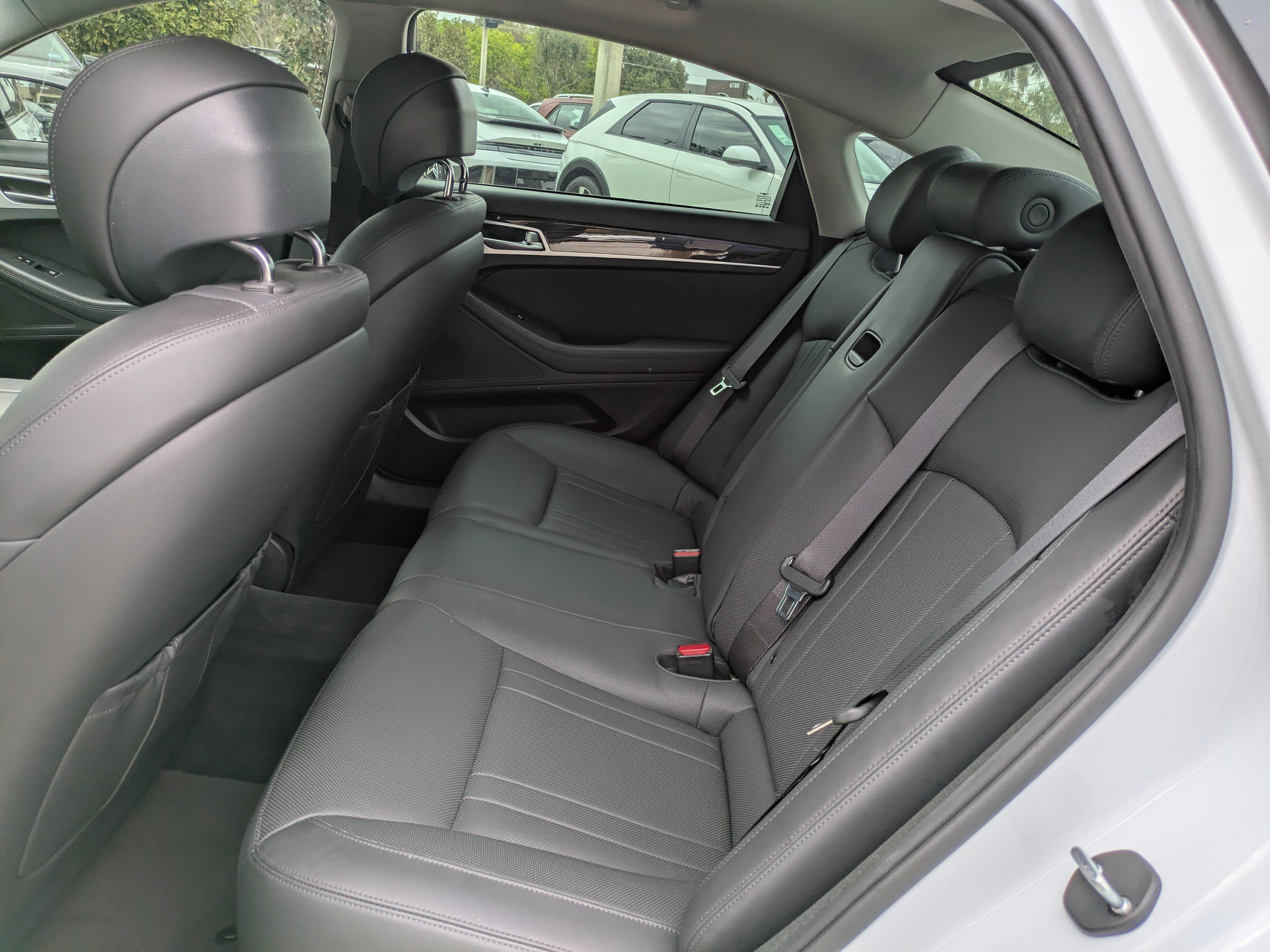 Used 2019 Genesis G80 3.8 image 16