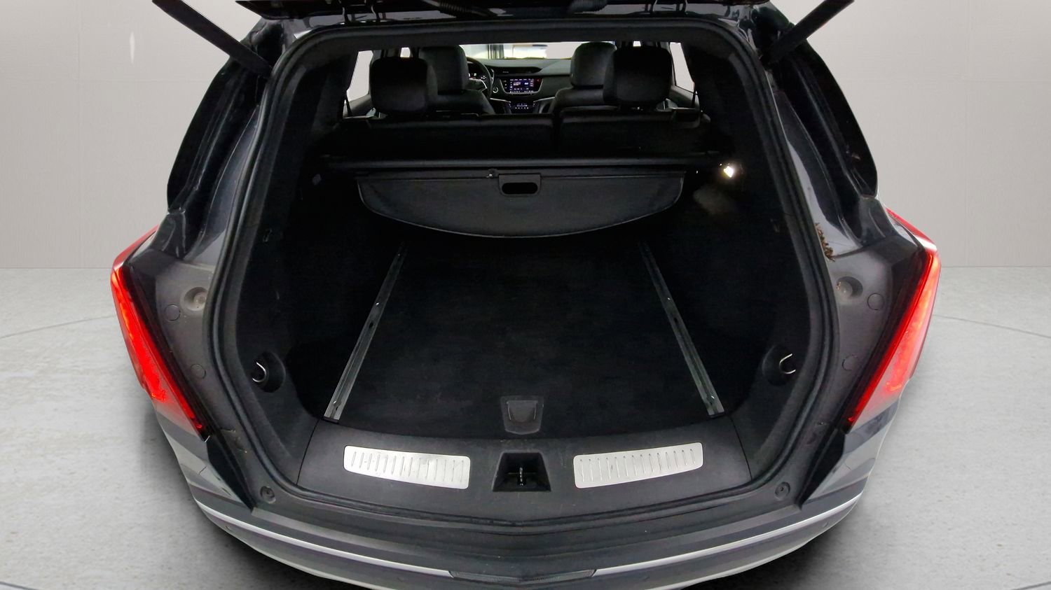 Used 2022 Cadillac XT5 Premium Luxury w/ Technology Package image 25