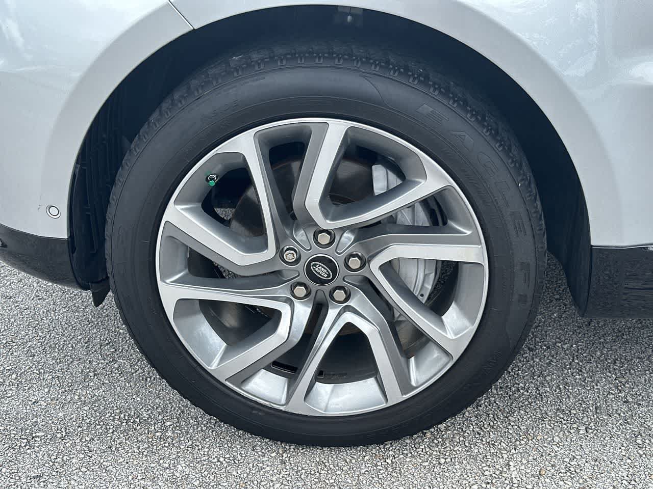 Used 2019 Land Rover Range Rover Sport HSE AWD/4WD image 13