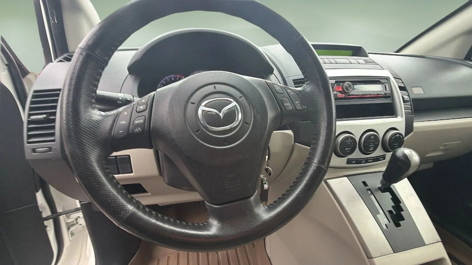 Used 2009 MAZDA MAZDA5 Grand Touring image 35