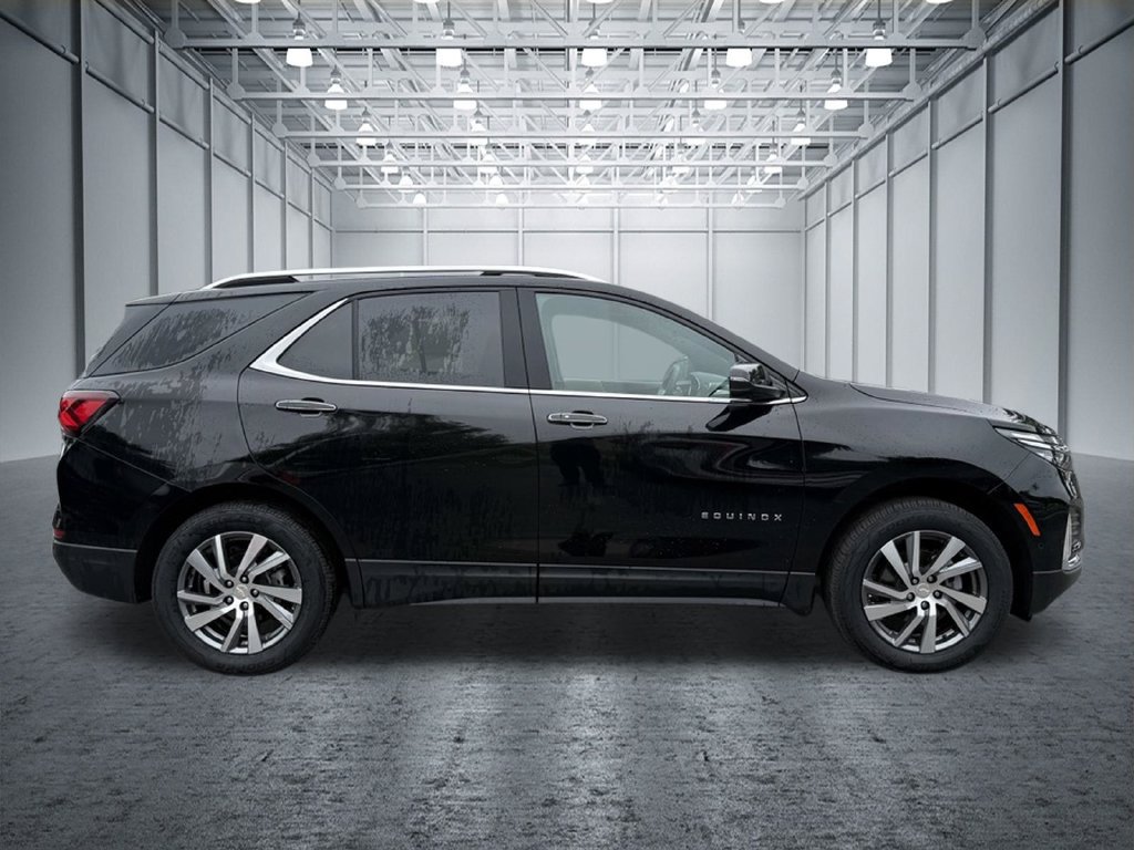 Used 2023 Chevrolet Equinox Premier AWD/4WD image 25