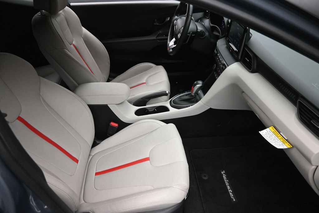 Used 2019 Hyundai Veloster Turbo Ultimate FWD image 9