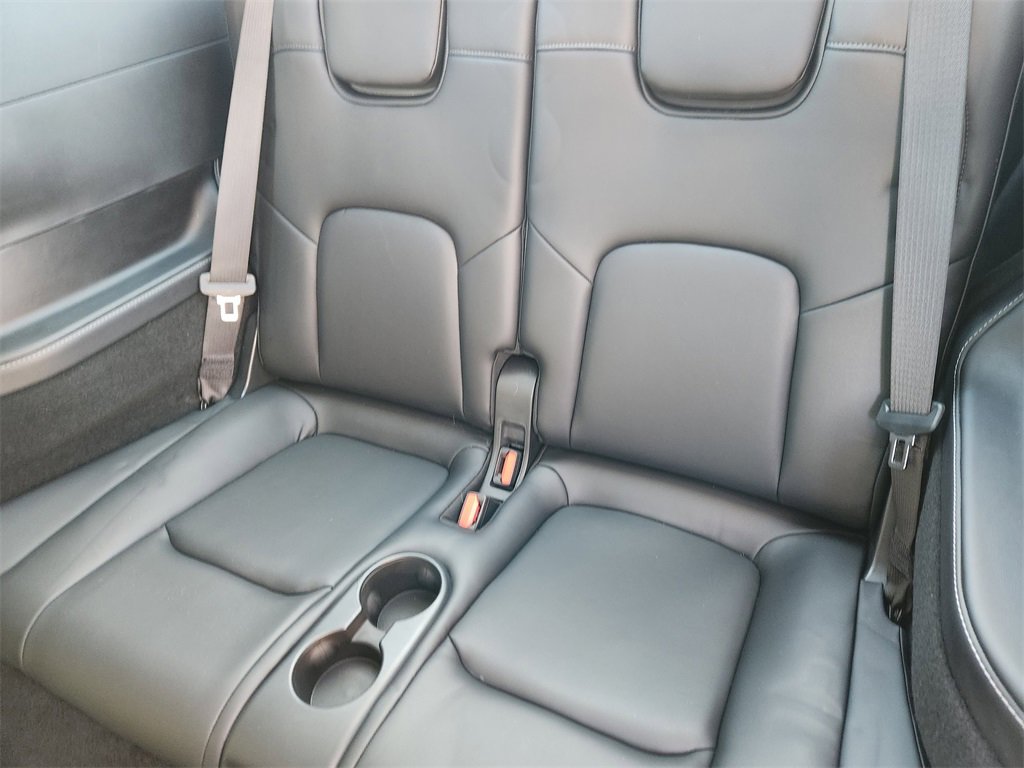 Used 2021 Tesla Model Y Standard Range 4D Sport Utilit image 32