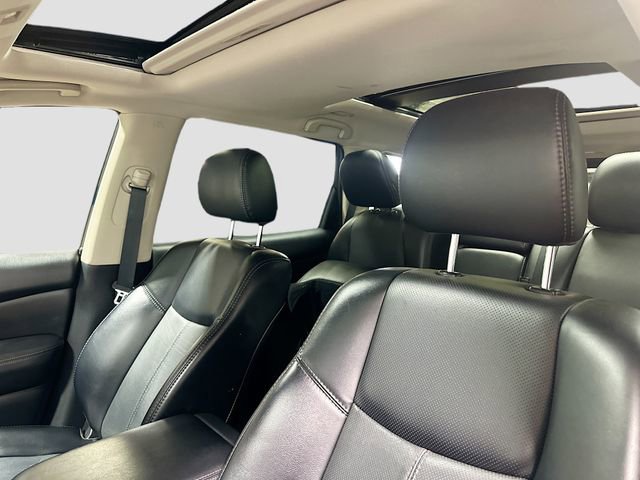 Used 2017 Nissan Pathfinder Platinum w/ Cargo Package AWD/4WD image 23