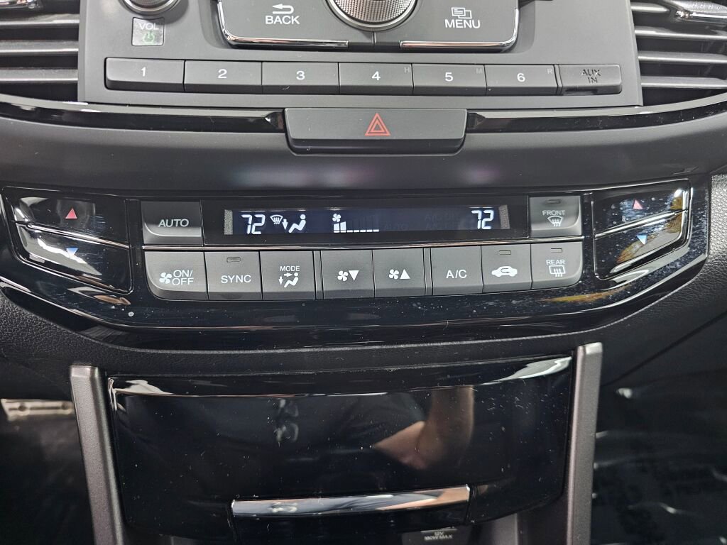 Used 2016 Honda Accord Sport image 14