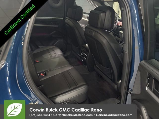 Used 2024 Porsche Cayenne S image 31