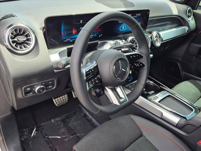 Used 2026 Mercedes-Benz GLB 35 AMG 4MATIC image 3