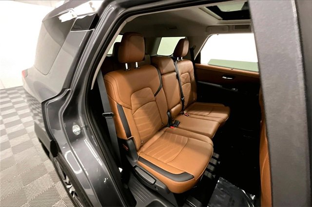 New 2025 Nissan Pathfinder Platinum w/ Cargo Package image 31