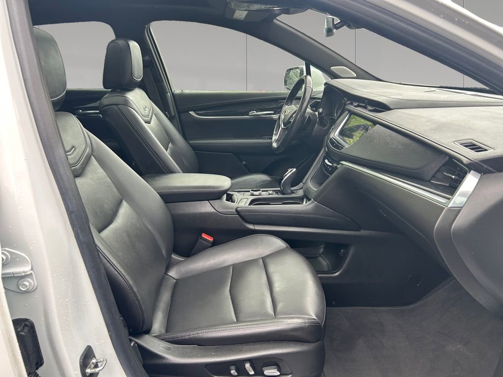 Used 2021 Cadillac XT5 Premium Luxury AWD/4WD image 17