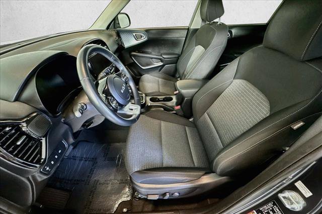 Used 2023 Kia Soul EX FWD image 19