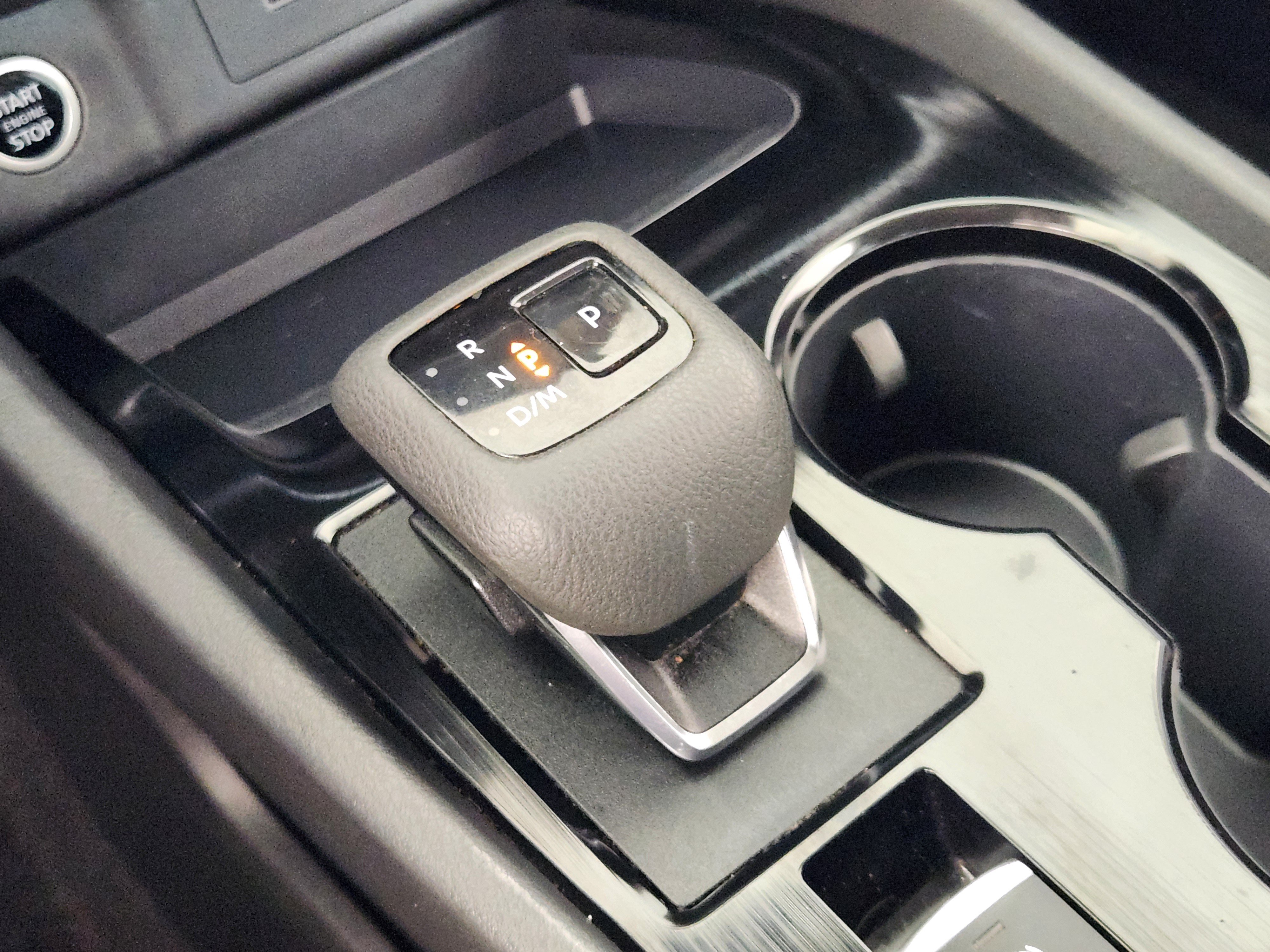 Used 2023 Nissan Rogue S AWD/4WD image 20