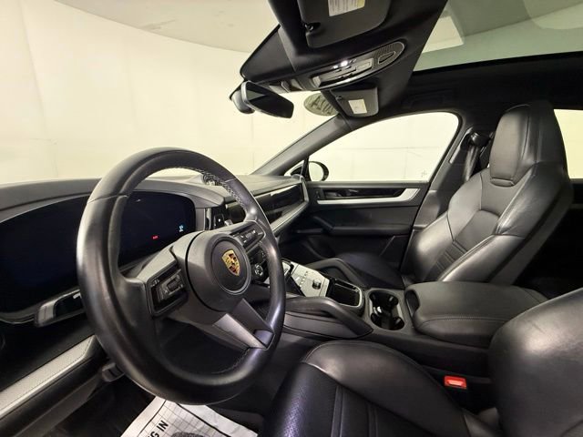 Used 2024 Porsche Cayenne Coupe AWD/4WD image 11