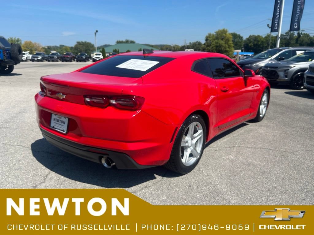 Used 2020 Chevrolet Camaro LT RWD image 30