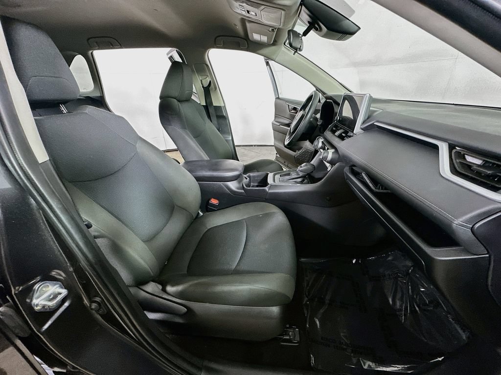 Used 2024 Toyota RAV4 LE FWD image 12