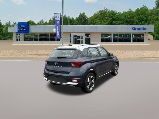 Used 2021 Hyundai Venue image 8
