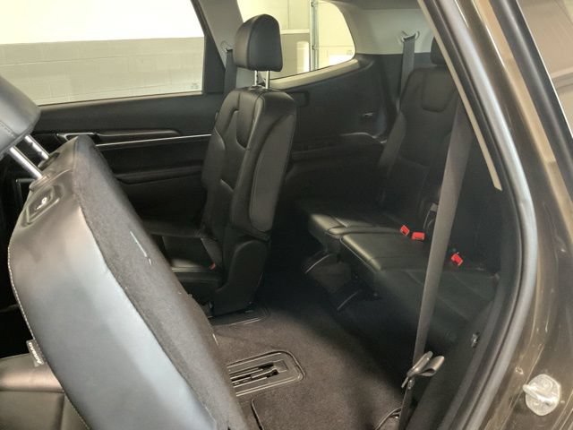 Used 2025 Kia Telluride S AWD/4WD image 29